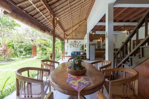 Villa Poppy
