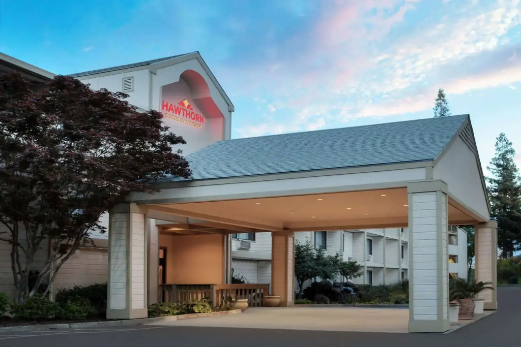 Hawthorn Suites by Wyndham Sacramento