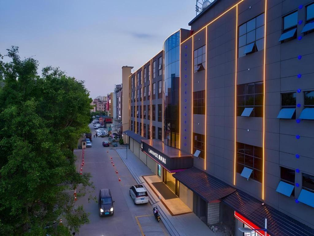 Baiyu Hotel (Guangzhou Konggang Avenue Longgui Jinbo Plaza Branch)