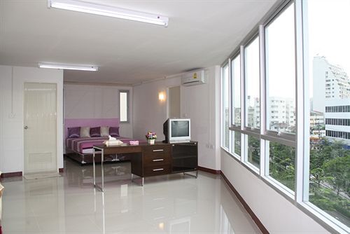 gallery_image_hidden_14