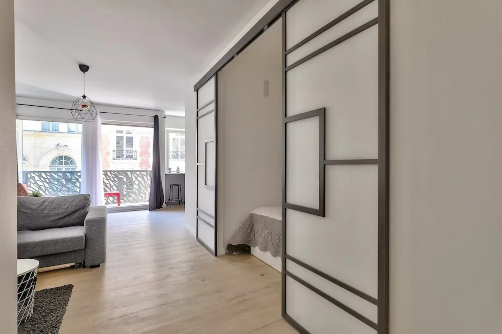 Charming 2 Room Apartment With Balcony - Paris 8ème - Général