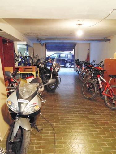 gallery_image_hidden_40