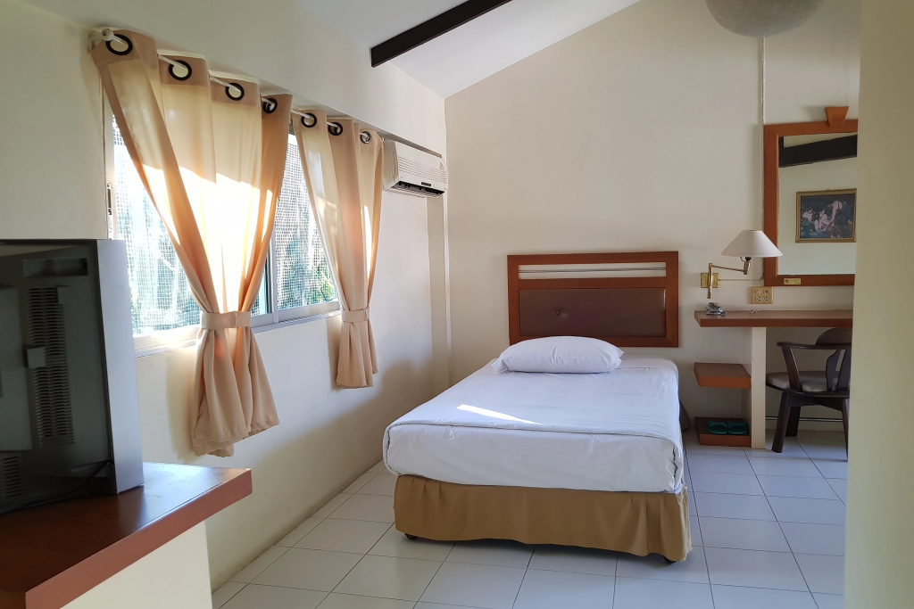 Casa Holiday Hotel — 3