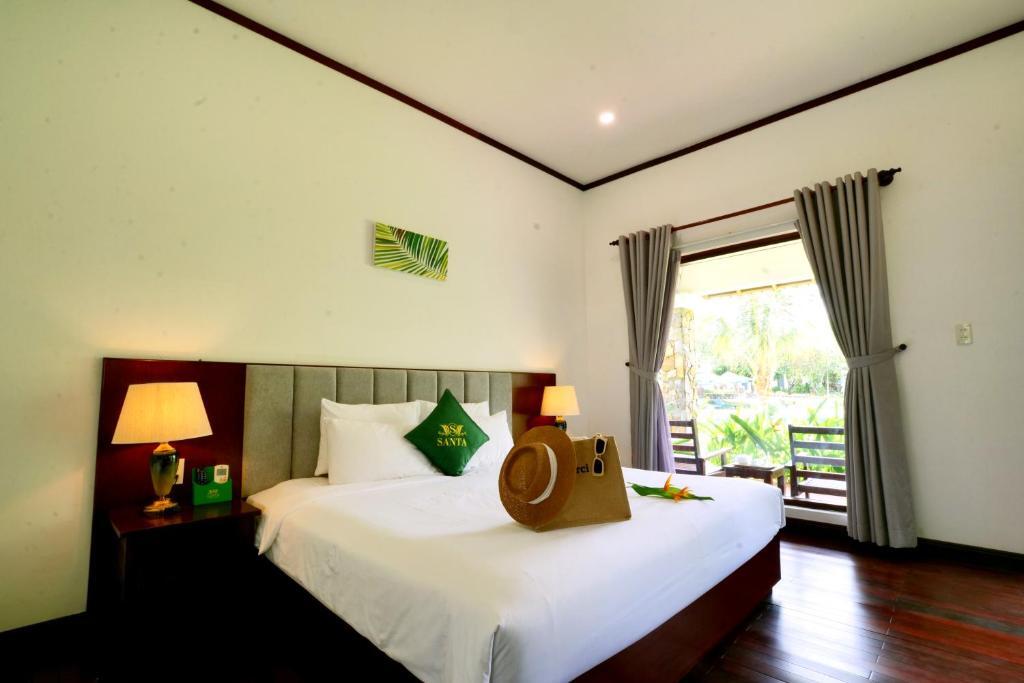 Двухместный номер Standard с видом на бассейн двуспальная кровать в Santa Garden Resort
