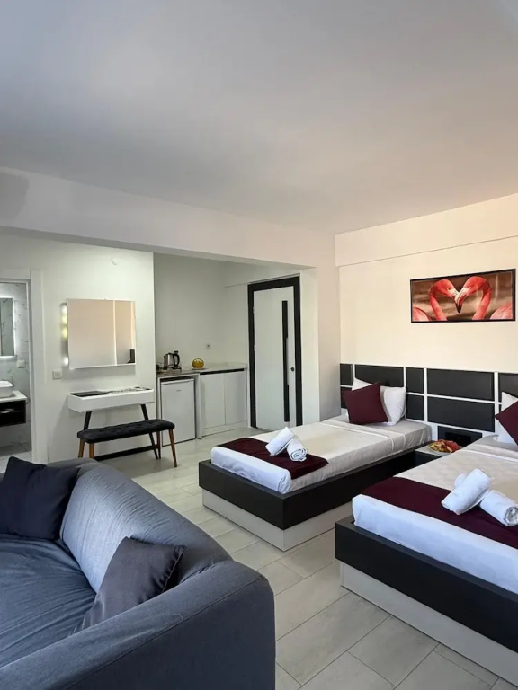 Standard Quadruple Family room