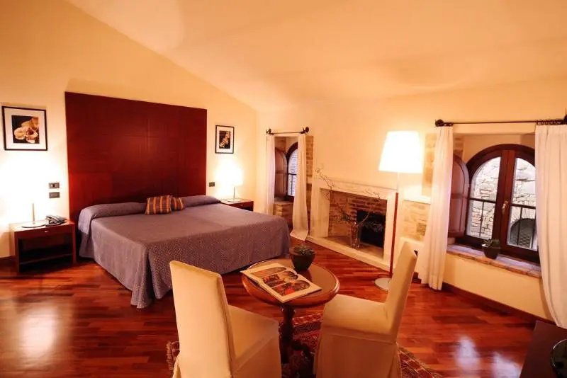 Relais La Corte Di Bettona - Chambres
