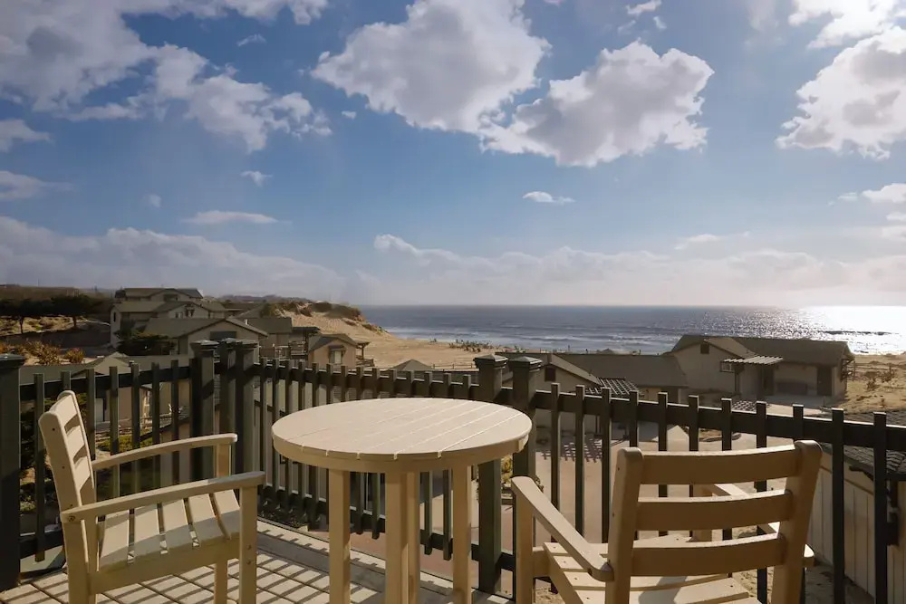 Deluxe Double room with balcony and with ocean view (full double bed)
