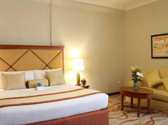 Al Diar Capital Hotel