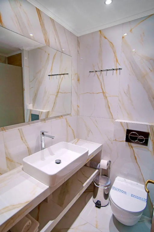 Standard Triple room with balcony and with city view
