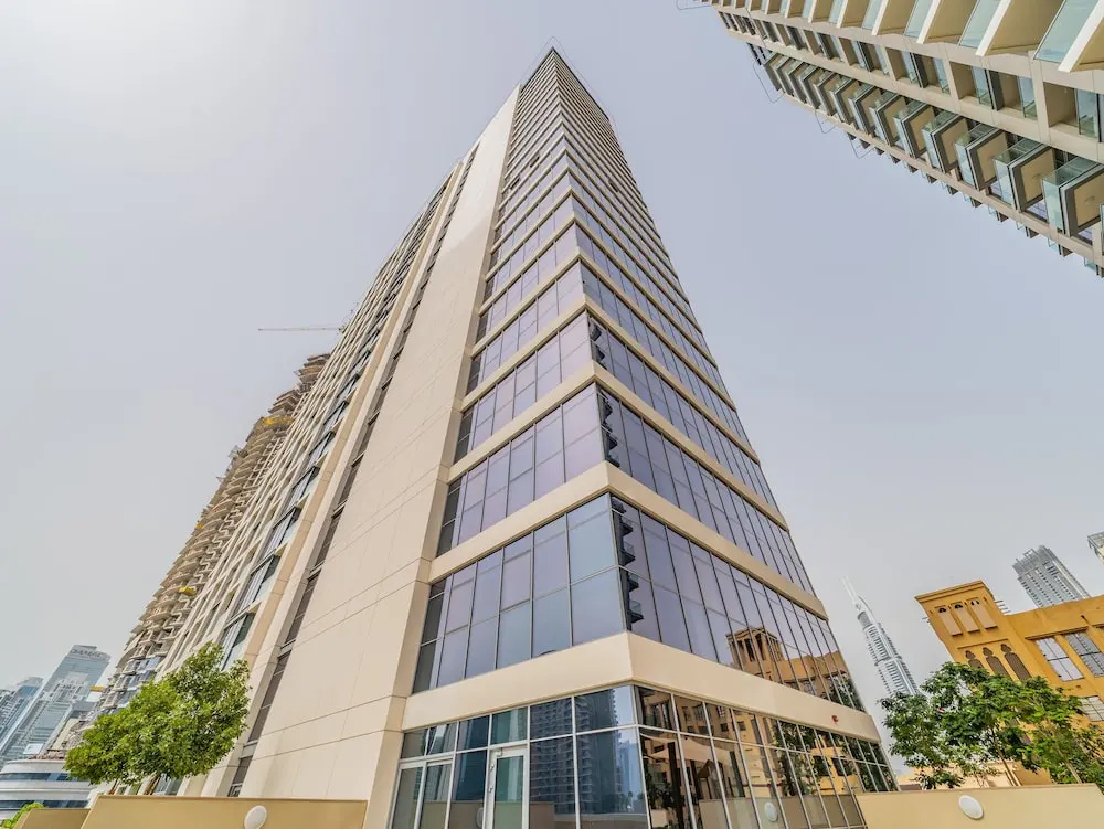 Art-inspired apartment amidst Downtown Dubai