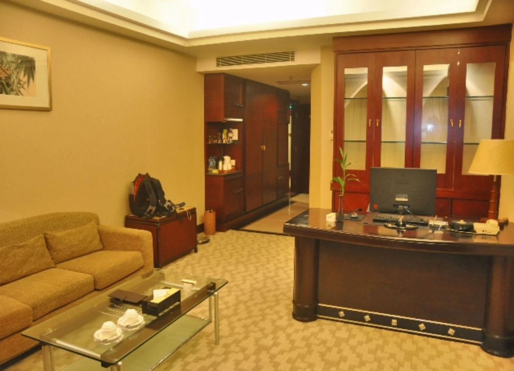 Lobby & Reception