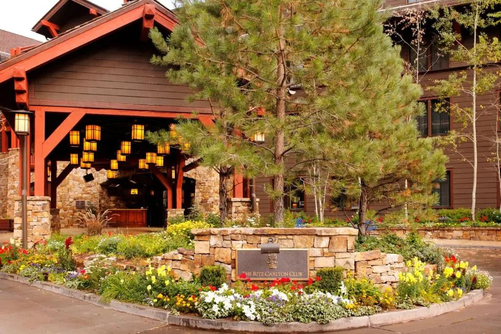 Ritz-Carlton Club, Aspen Highlands by Frias