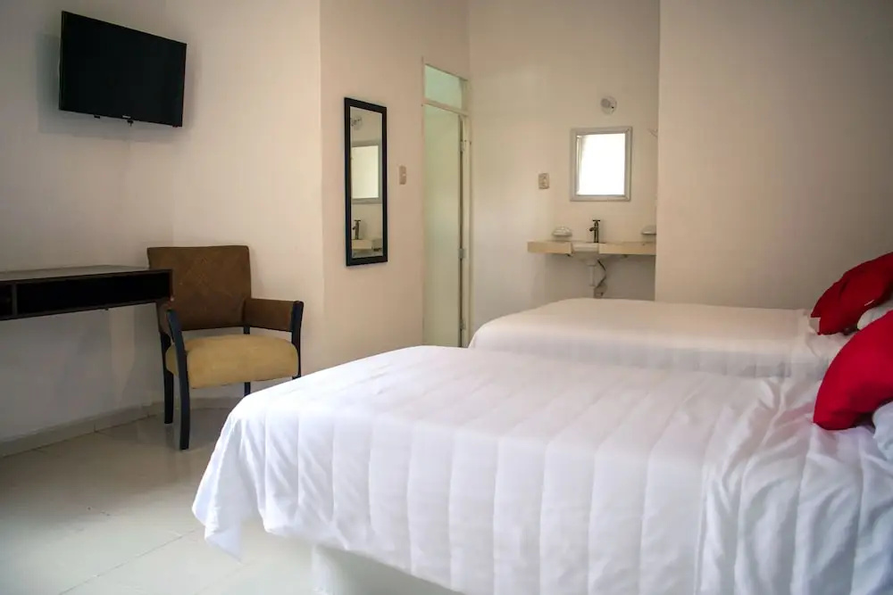 Standard Triple room