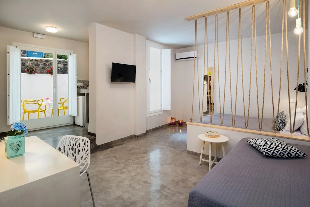 1 Bedroom Apartment with balcony
