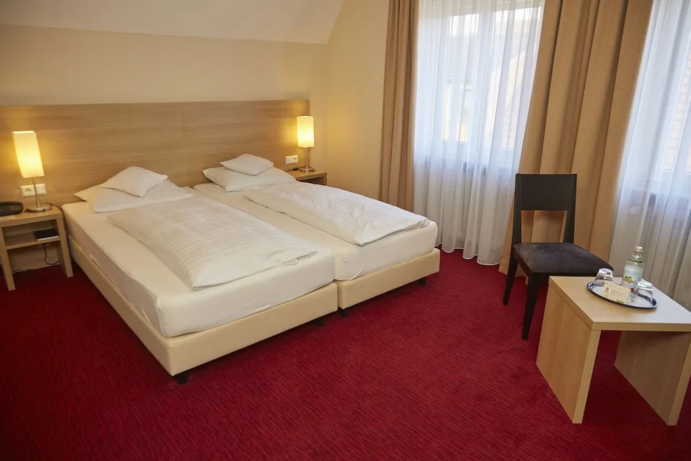 Flair Hotel Weinstube Lochner - Chambres