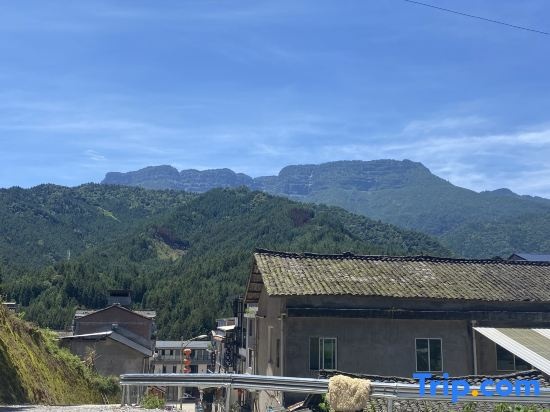 Looking for Banshan Holiday B&B (Wawushan Scenic Area Branch) in Meishan