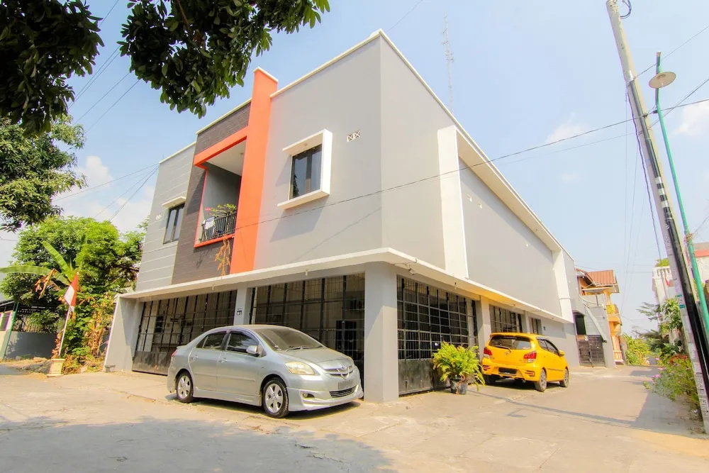 Jj House Wahid Hasyim by ZUZU