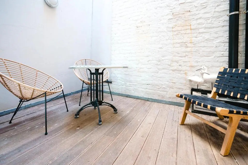 Balcony & Terrace