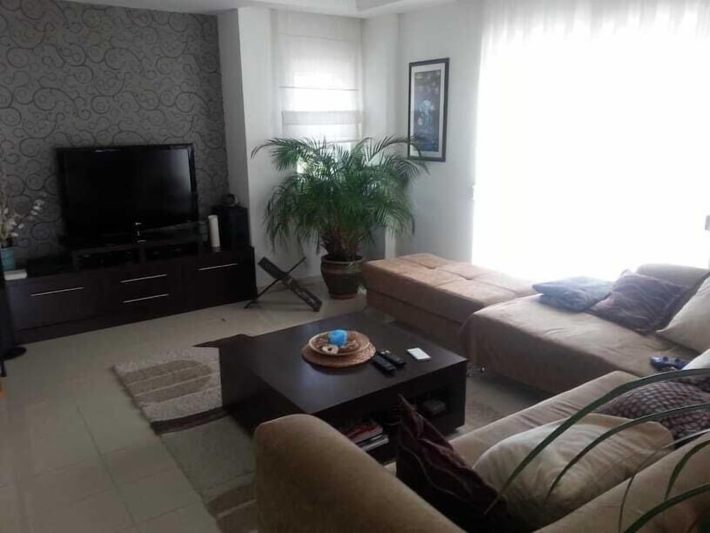2 Bedrooms Apartment with balcony