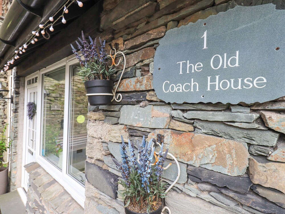1 The Old Coach House
