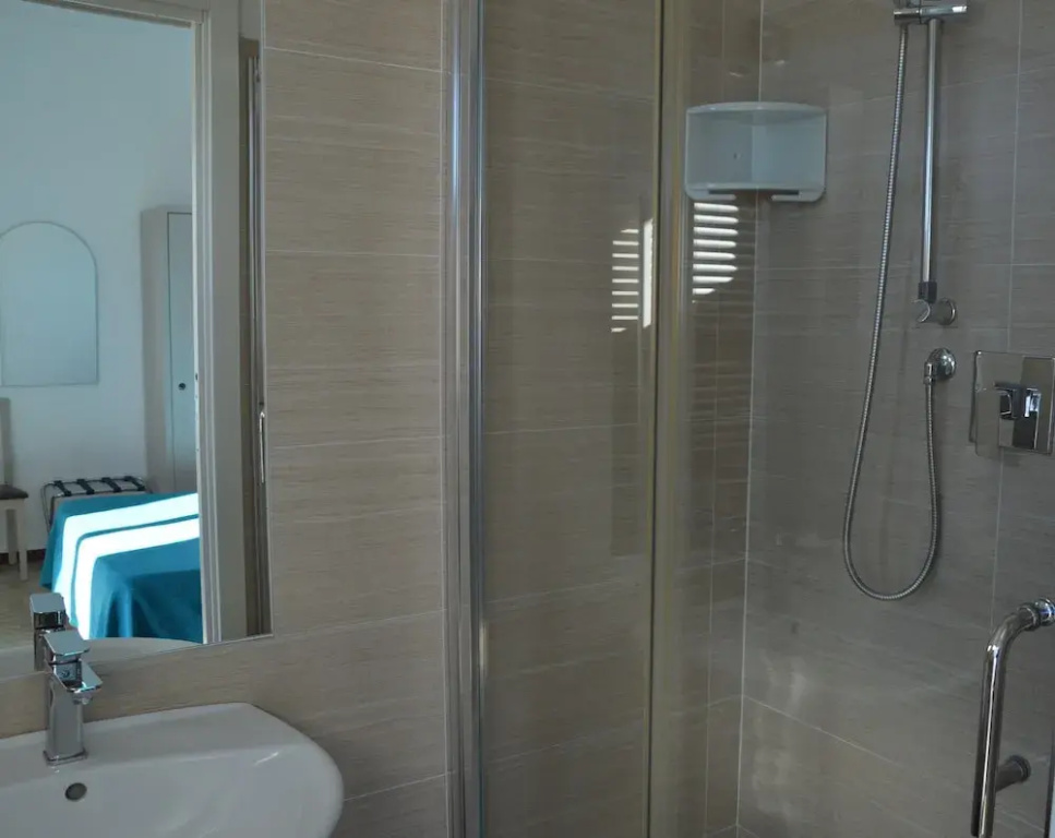 Standard Double room with balcony (full double bed)