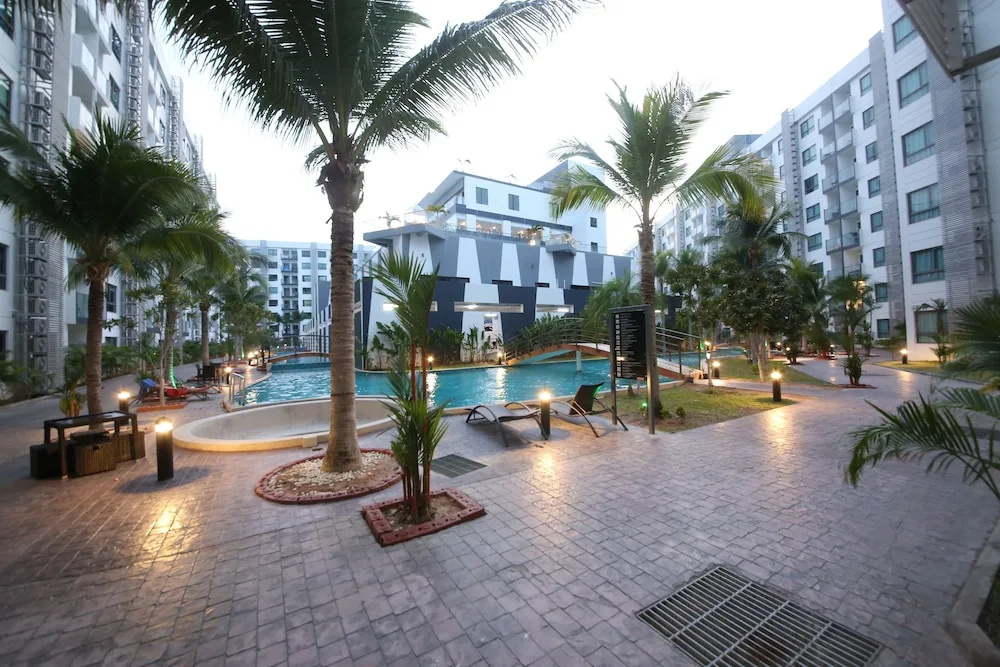 Arcadia beach condo by Jiabo