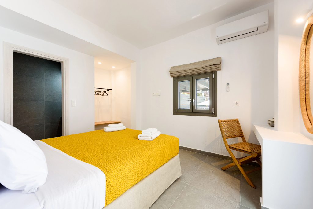 Hotel Manos — 3