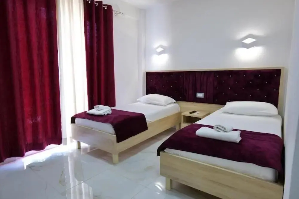 Standard Double room with balcony (twin beds)