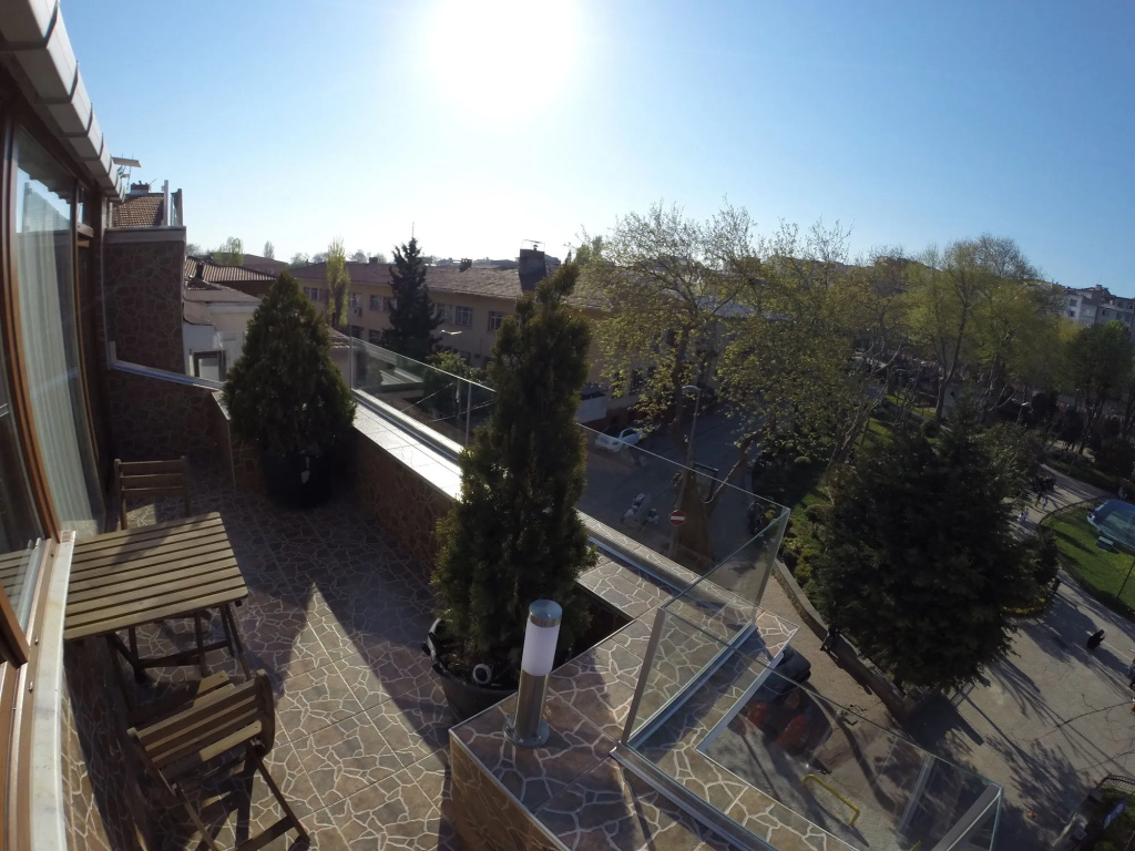 Balcony & Terrace