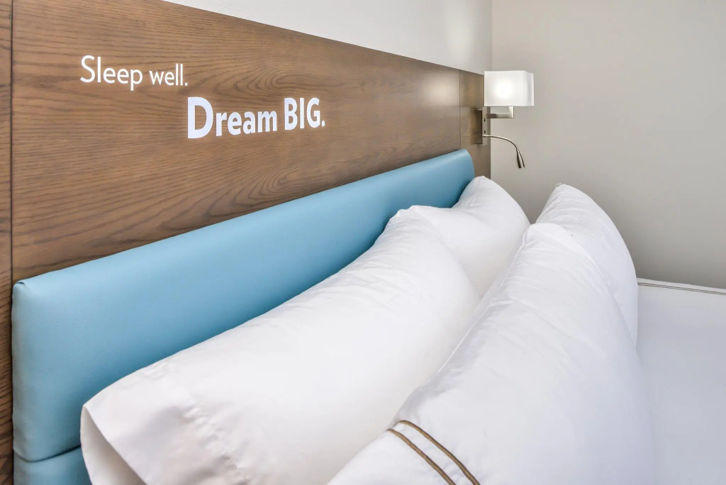 1 Bedroom Double Suite (full double bed)