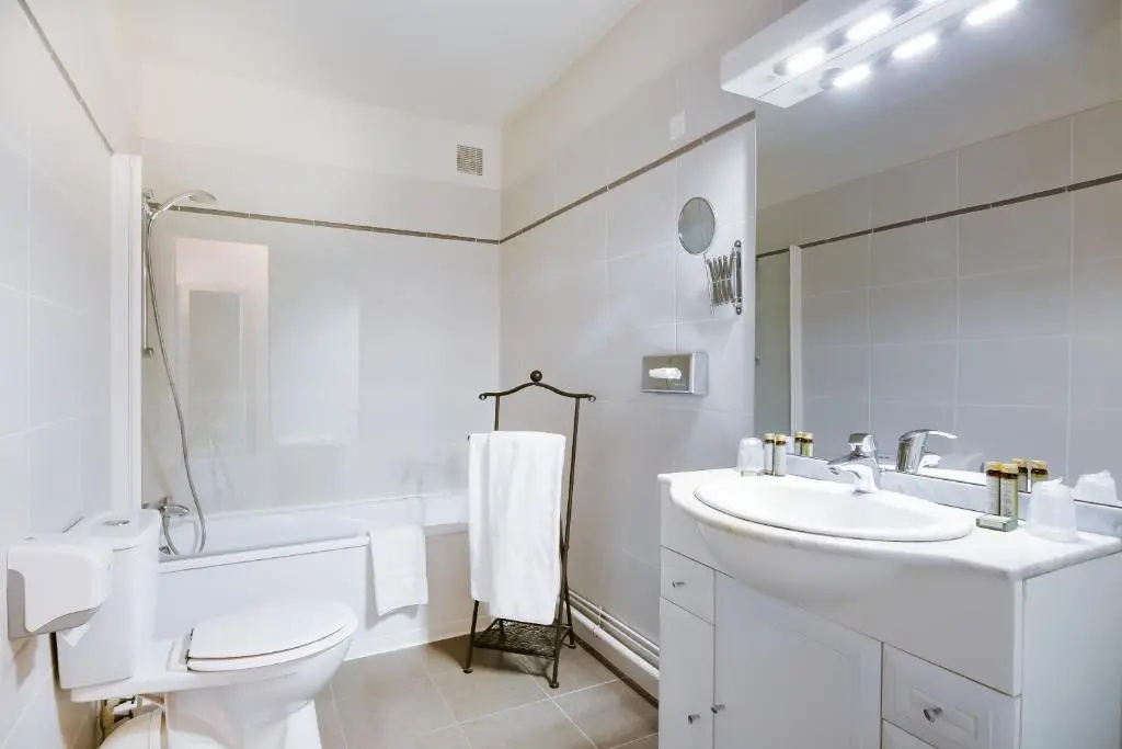 Superior Double room (full double bed)