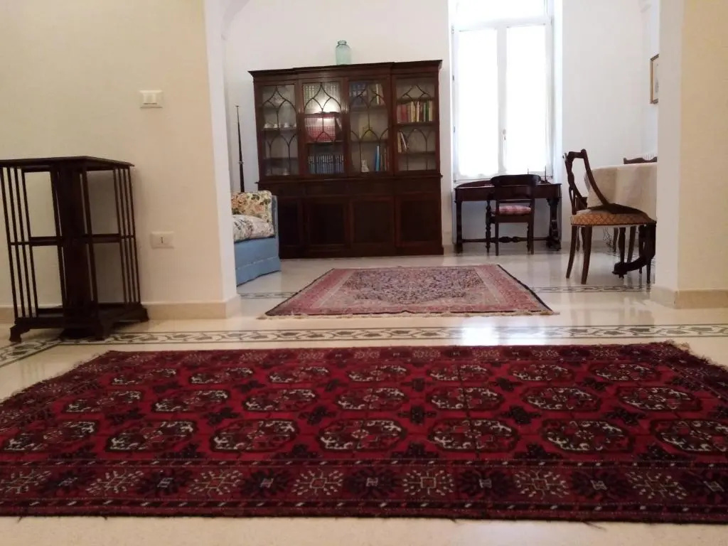 Deluxe Double room (full double bed)