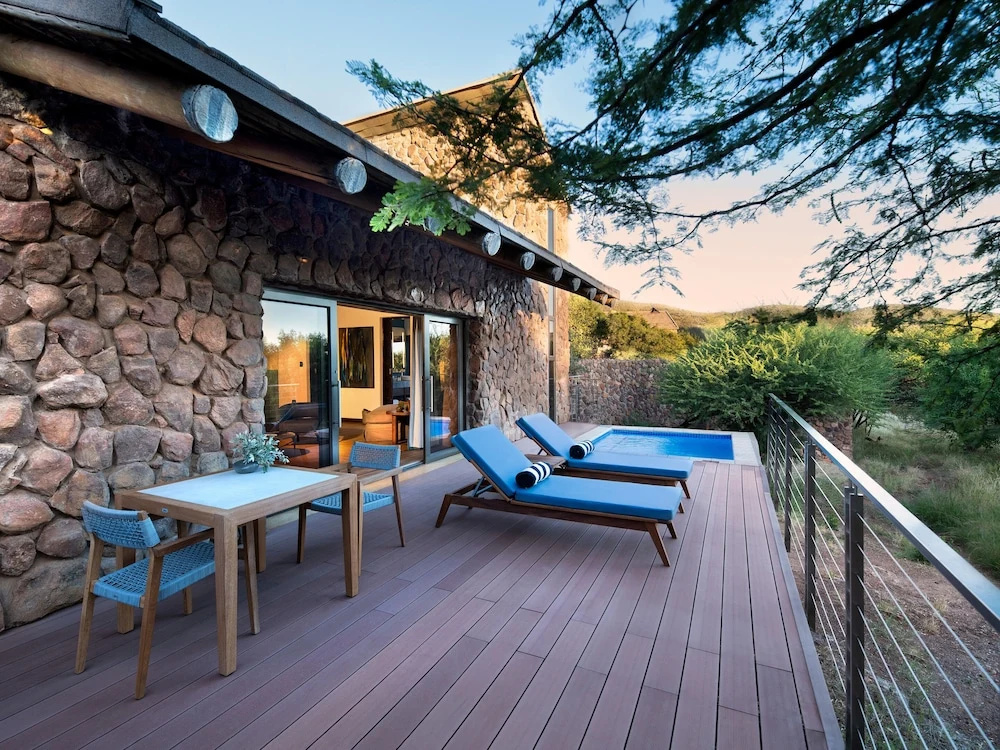 Babohi at Qwabi Private Game Reserve - 2
