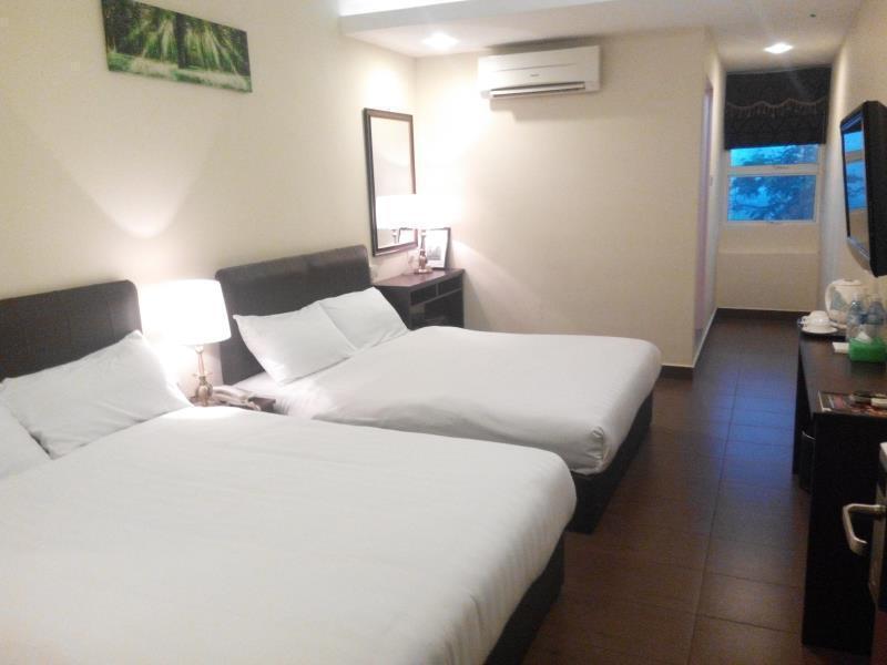 Dm Hotel