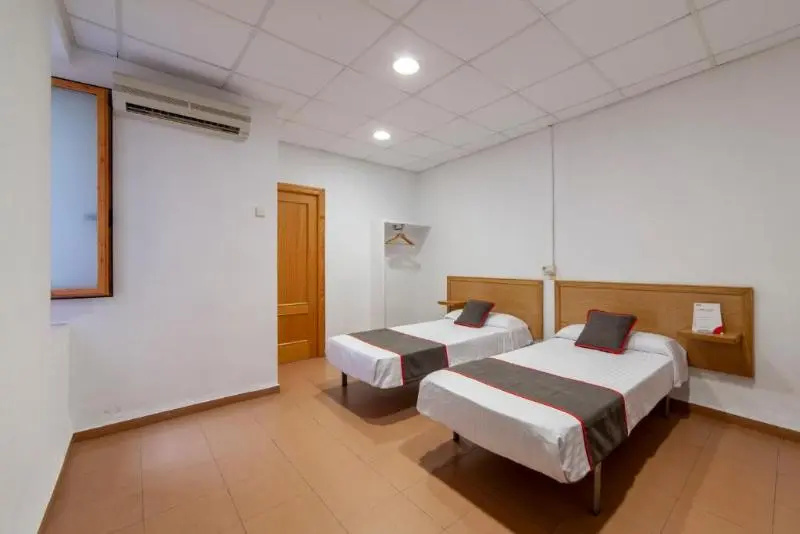 Standard Double room (twin beds)