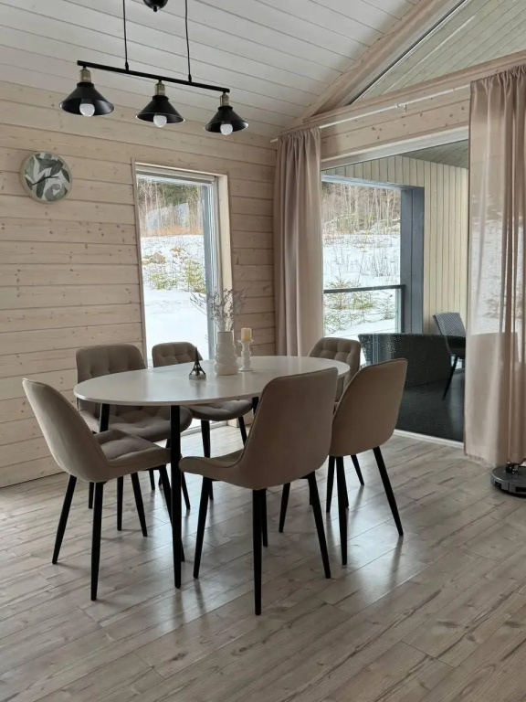 2 Cottage