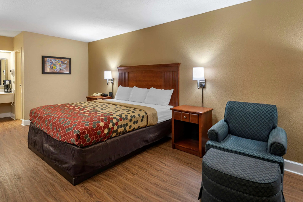 Standard Double room (full double bed)
