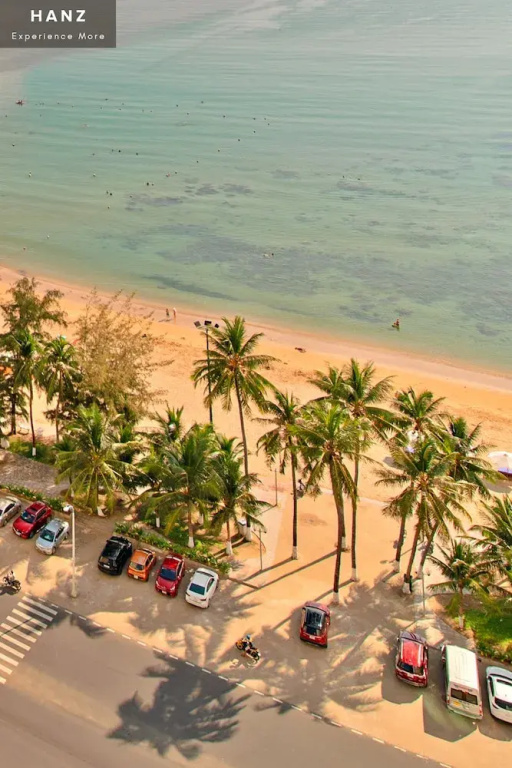 Beach & Waterfront