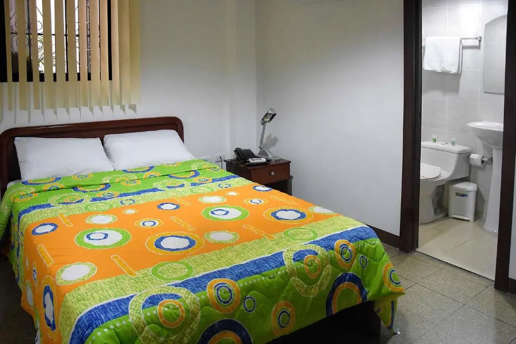 Economy room
