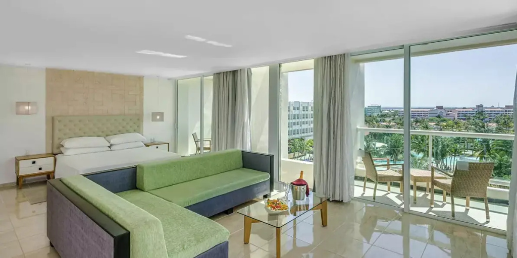 Suite with sea view