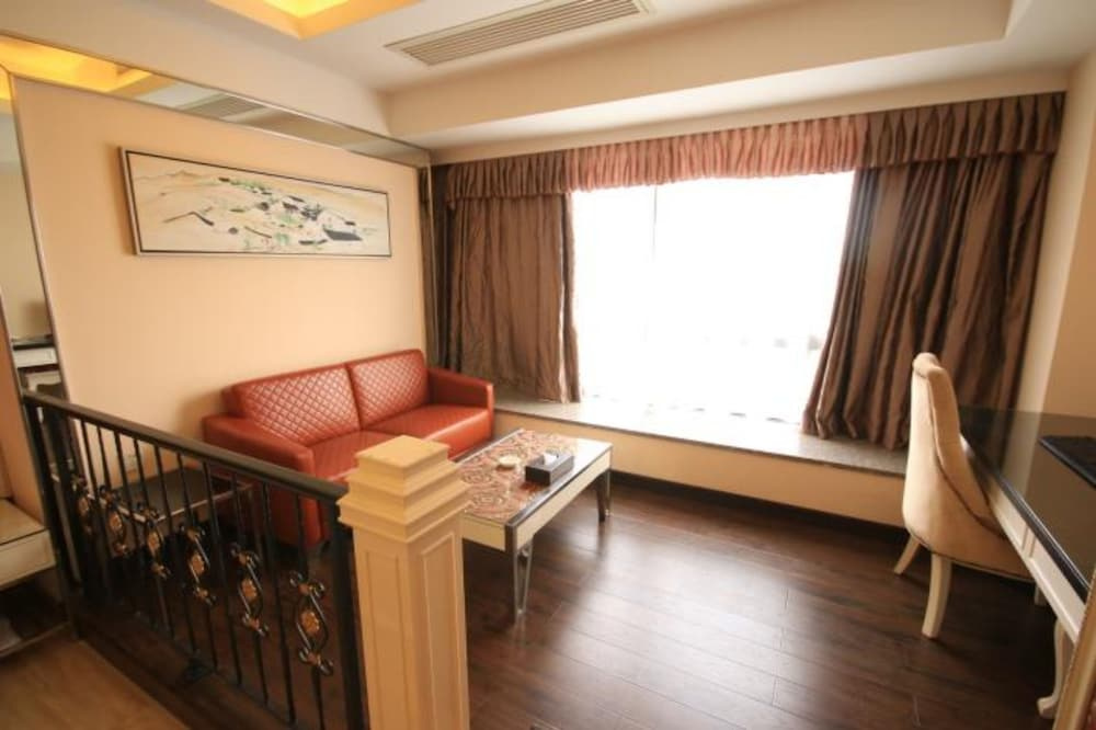 Balcony & Terrace