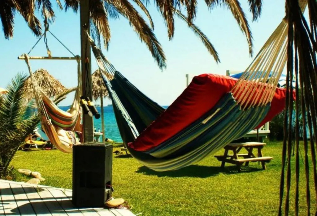 Alekos Beach Houses-Sundance Beach Resort