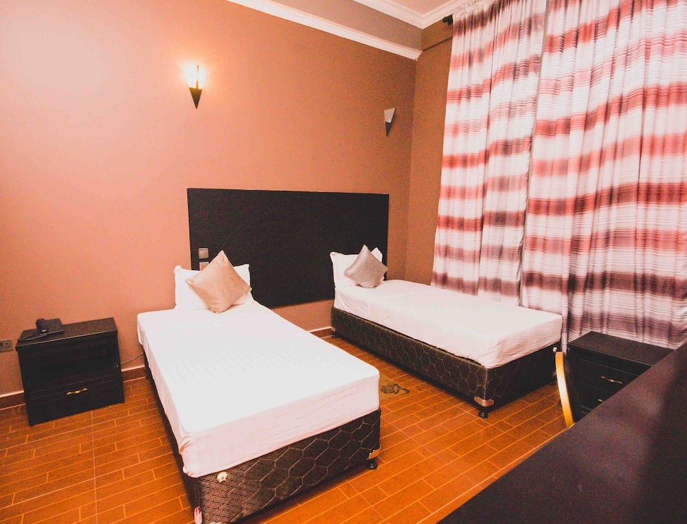 2 Bedrooms Deluxe Double room (twin beds)