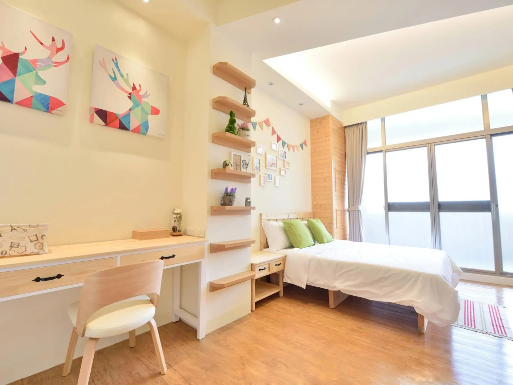 Standard Double room with balcony (full double bed)