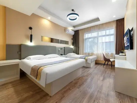 Urban Scenery Selection Hotel（Qingdao High tech Zone Aodong Road Store）