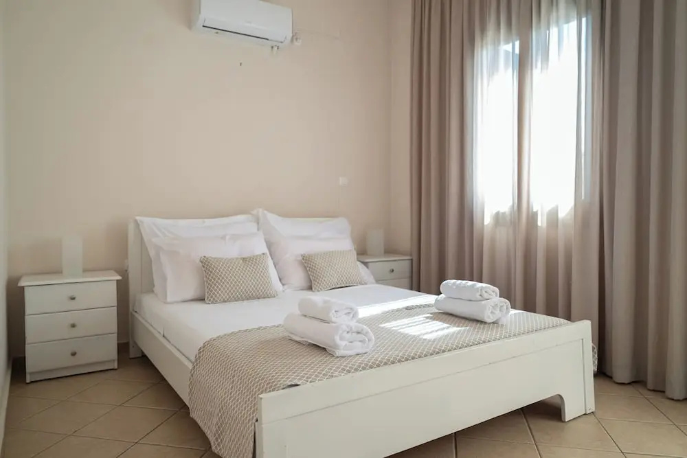 Family Apartment with balcony and with mountain view
