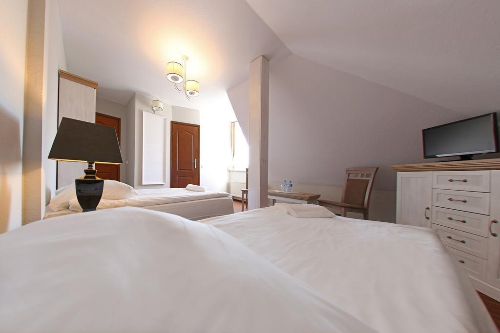 Hotel Nad Stawem