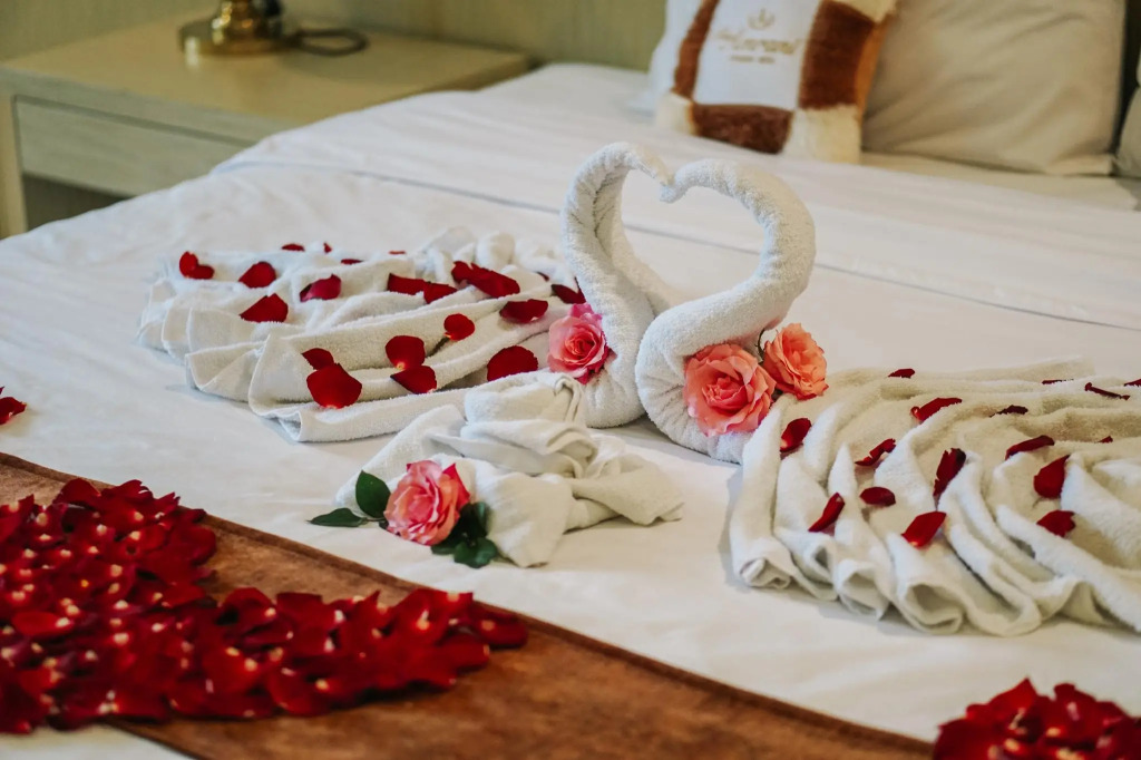 Deluxe Double room with balcony full double bed