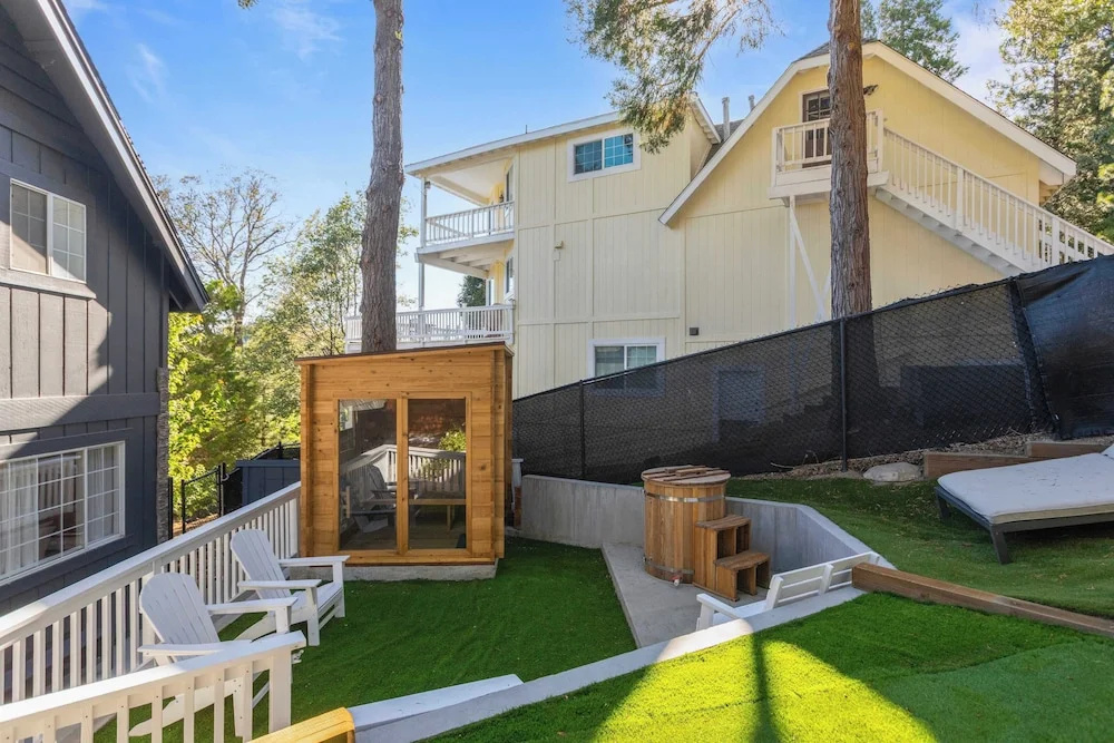 Sauna, Lake Views + Firepits Near Lake Arrowhead Village Zurich Drive by Avantstay