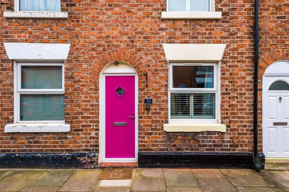 NEW Stylish Home City Centre Location Sleeps 6